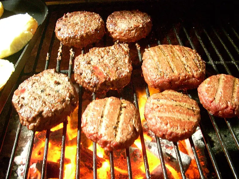 Hamburguesas a la parrilla